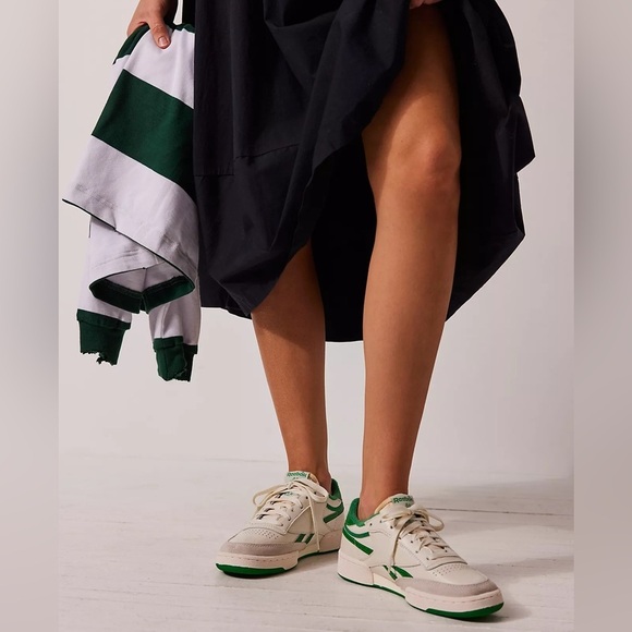 Reebok Club C Revenge Vintage Sneakers 
Chalk / Paper White / Glen Green - Picture 16 of 16